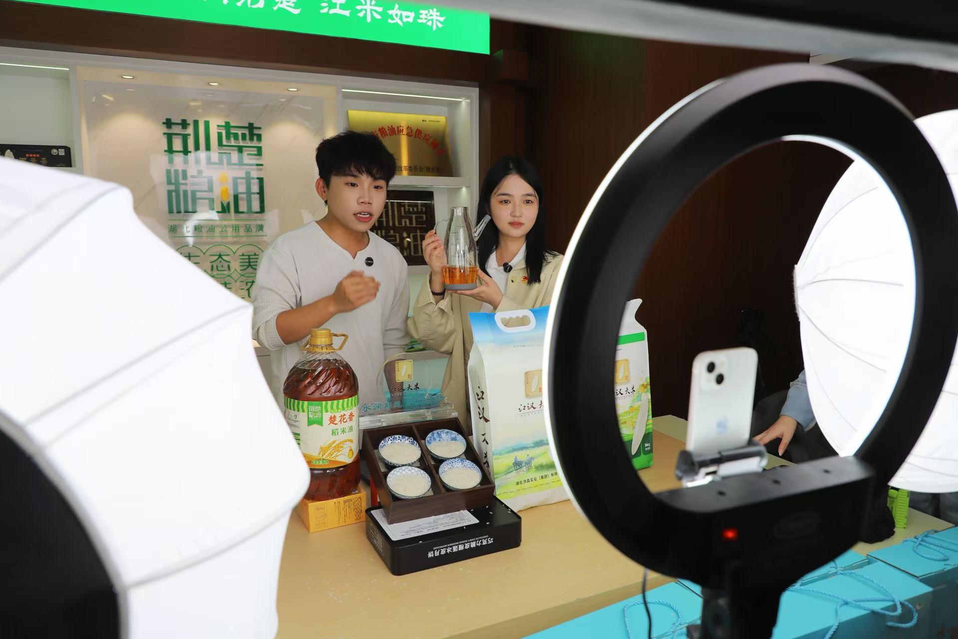 ��yun�����������